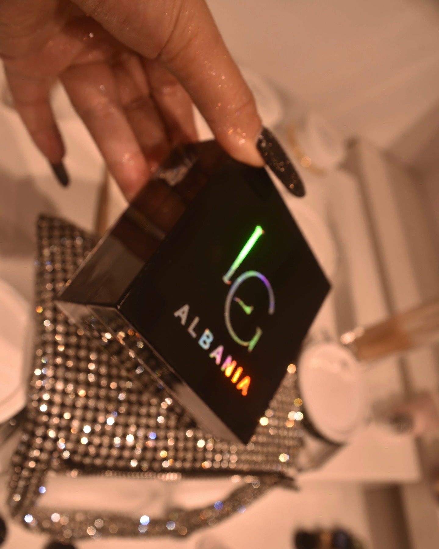 08b060b6-38f4-496d-9979-e614b8c48096